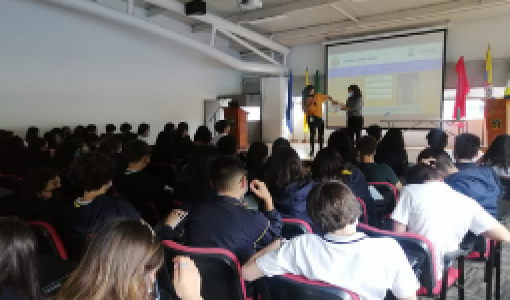 Actividad en Colegios | Uniandes